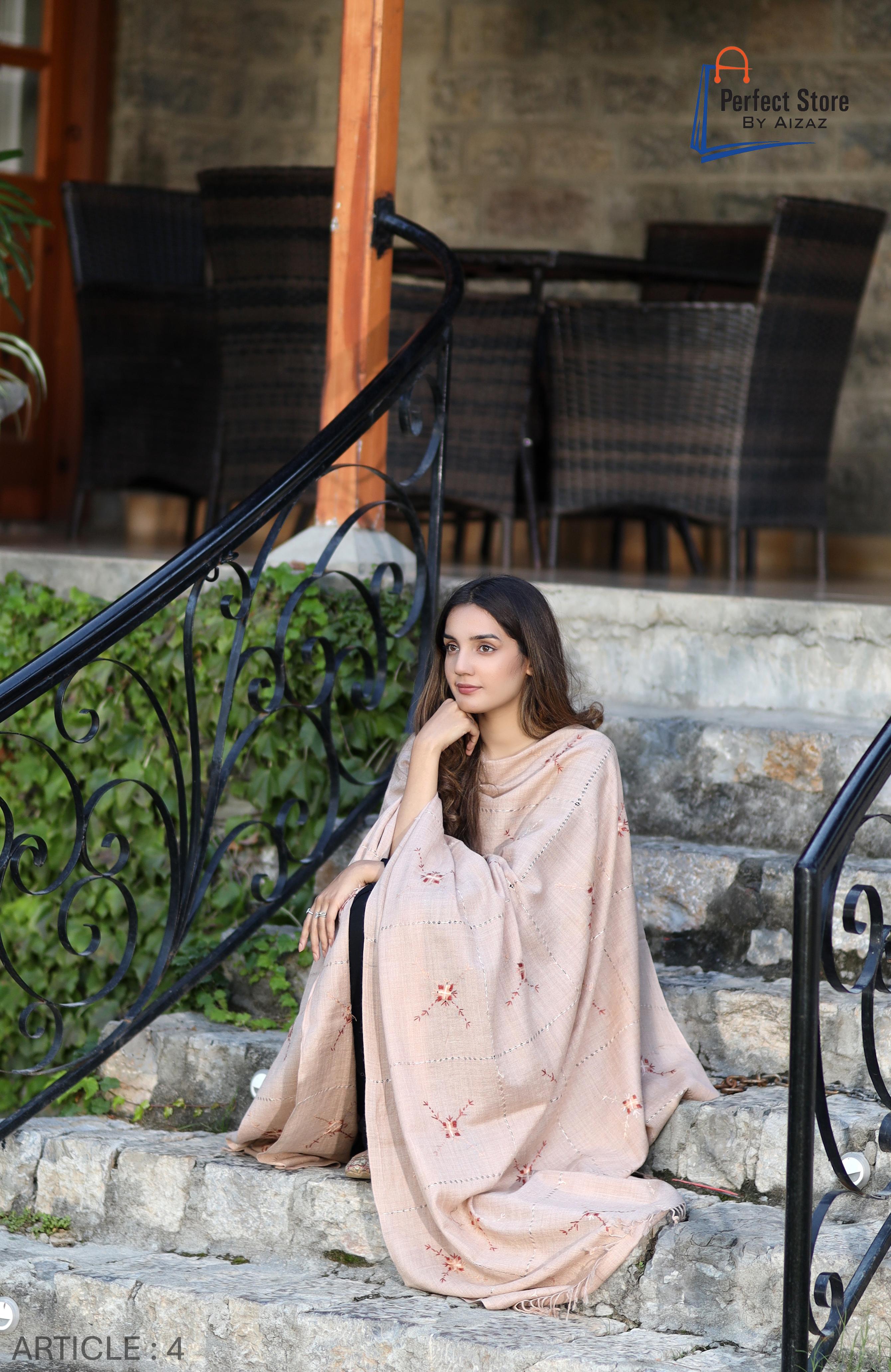 Luxury Tabrezi Jamawar handmade wool shawl > 04