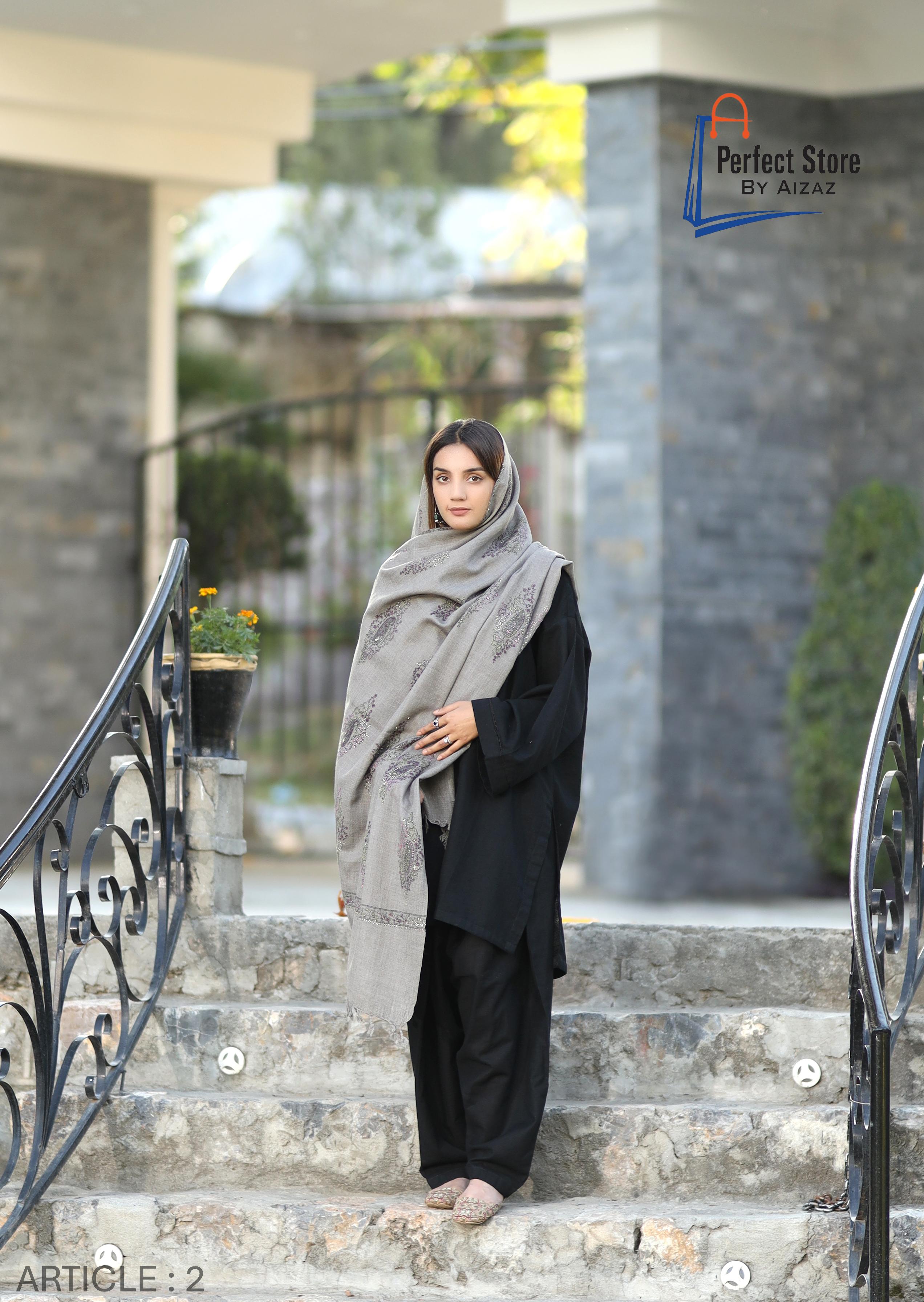 Luxury Tabrezi Jamawar handmade wool shawl > 02